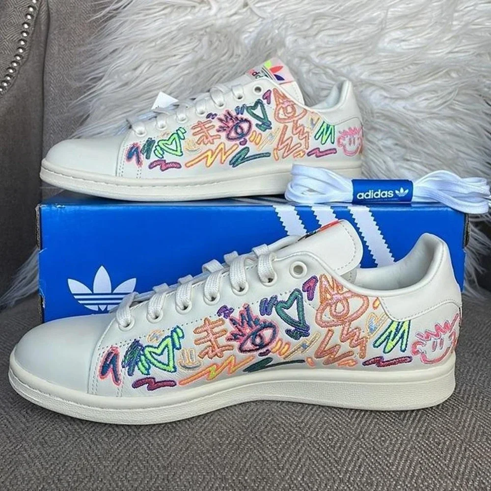 Adidas Stan Smith Pride Sneakers - Picture 4 of 8